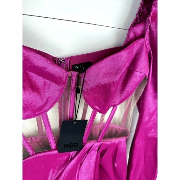 NWT NBD Talulla Mini Dress in Fuchsia sz M (minor flaw) - Picture 3 of 11